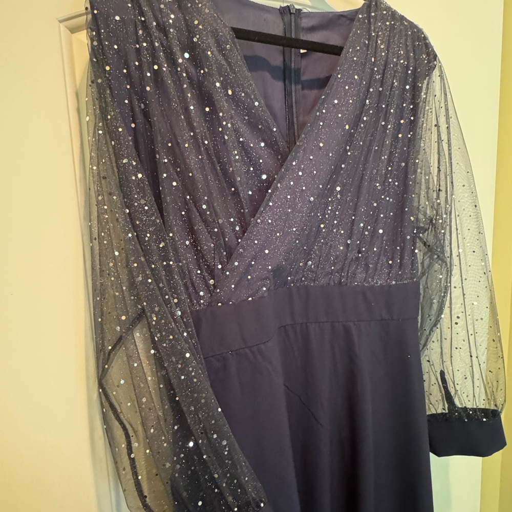 Elegant Navy Blue Dress - Picture 5 of 5